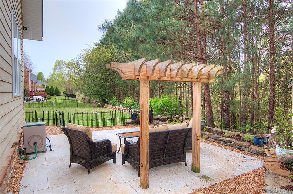 Lake Shore - Residential