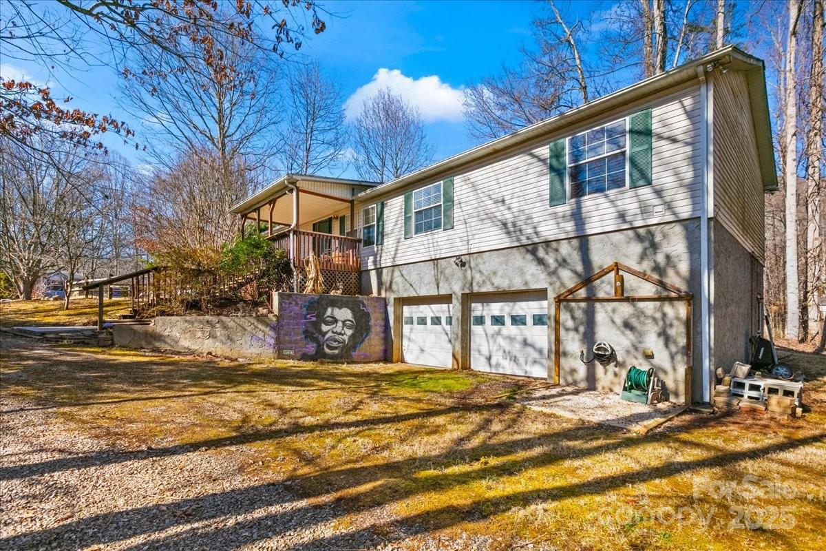 35 Evelyn Acres Drive