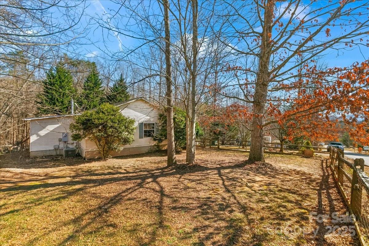 35 Evelyn Acres Drive