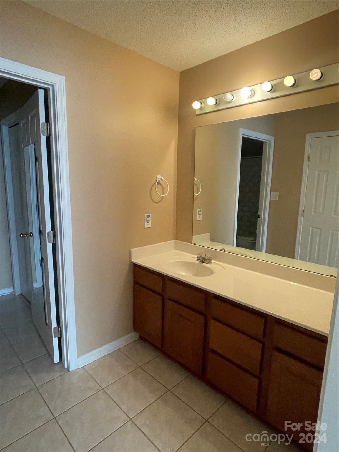 Hidden Creek - Residential