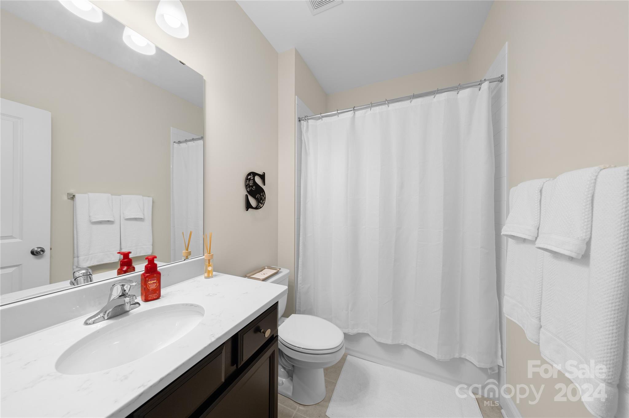 Holcomb Woods - Residential