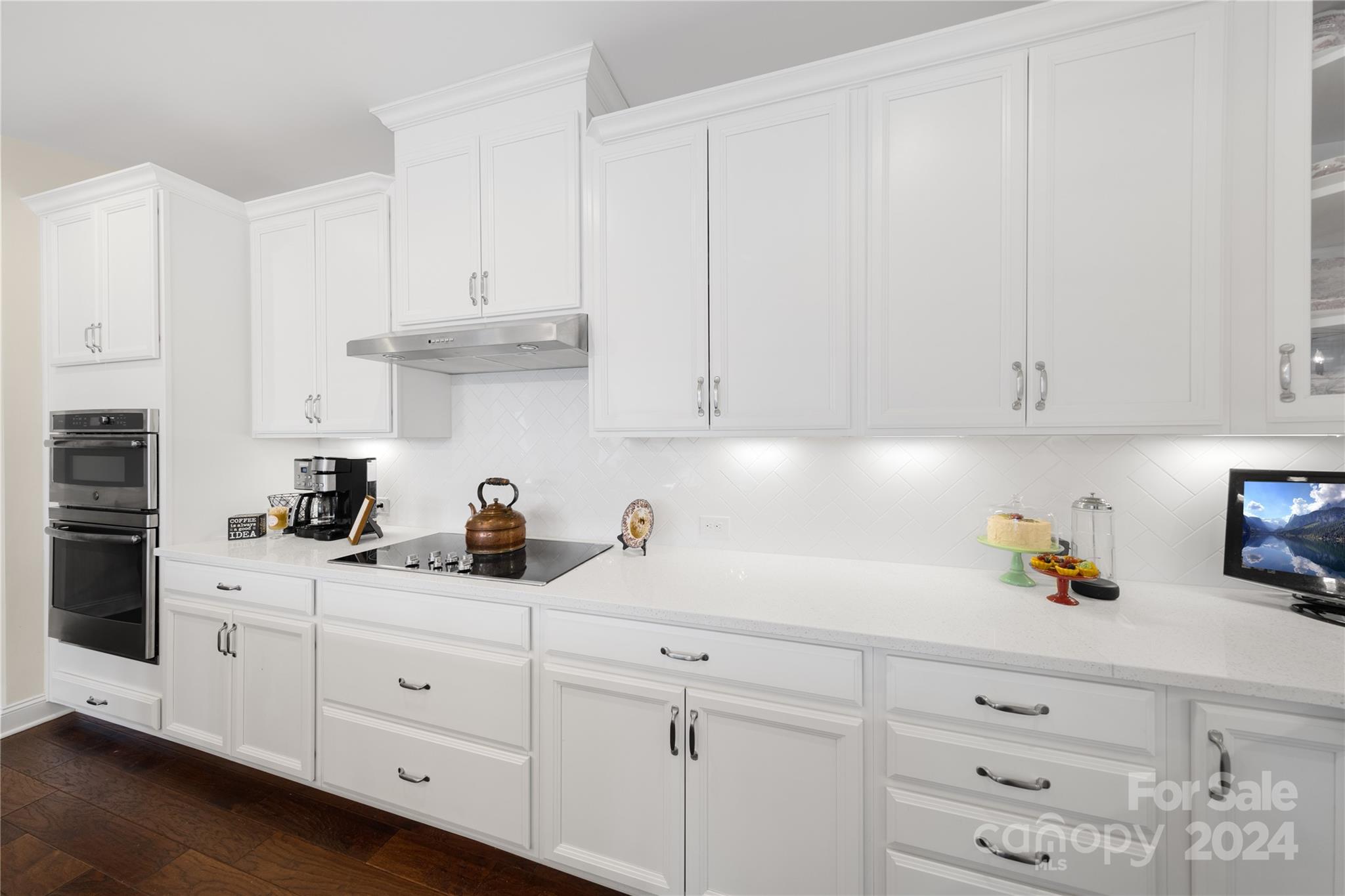 Holcomb Woods - Residential