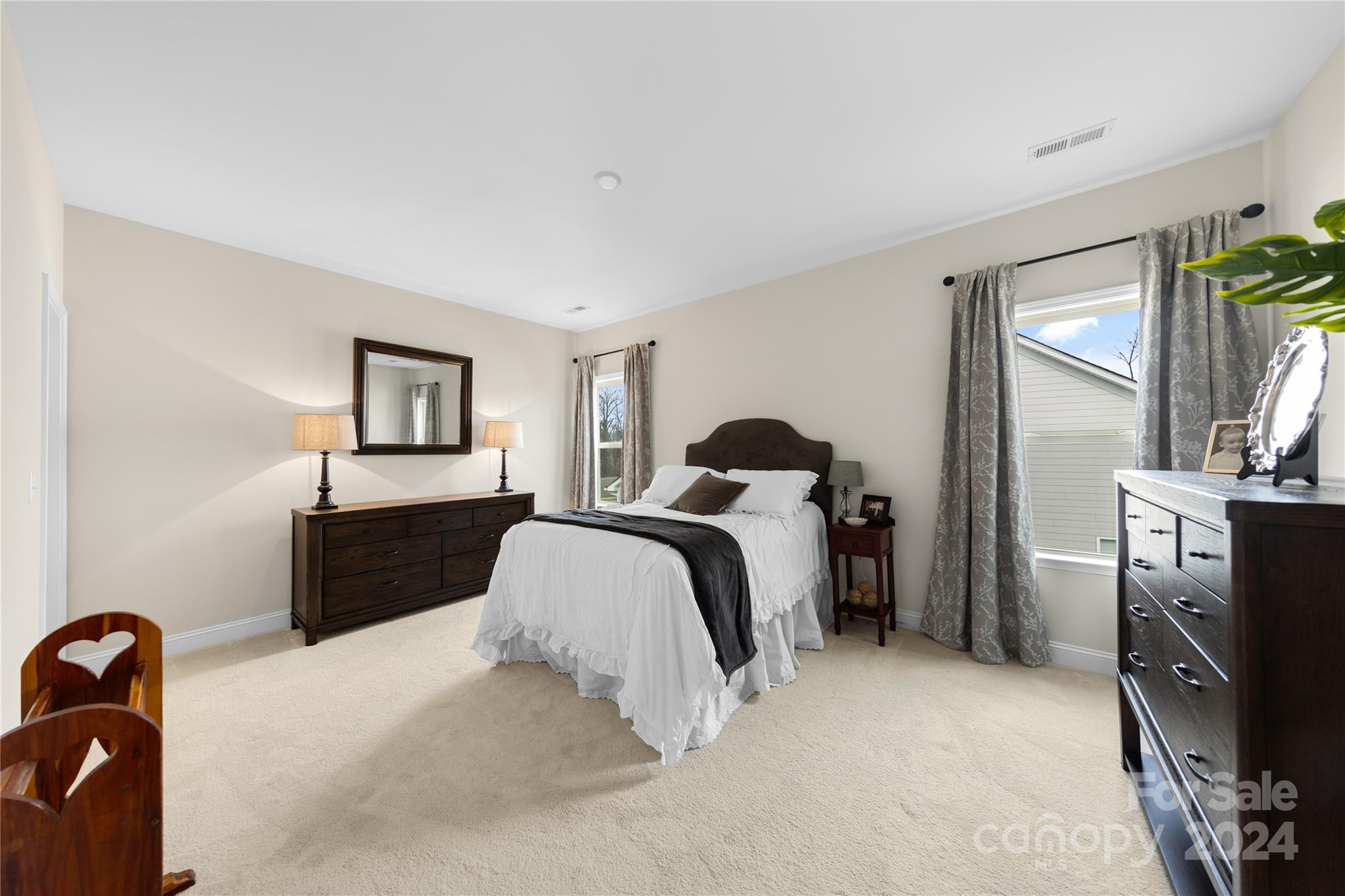 Holcomb Woods - Residential