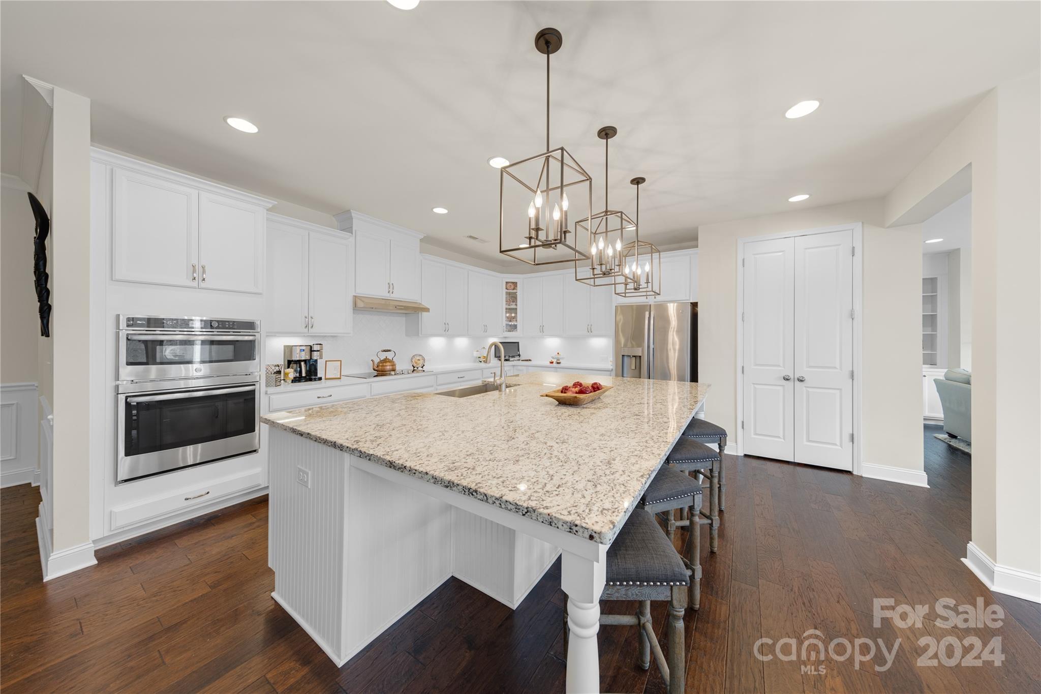 Holcomb Woods - Residential