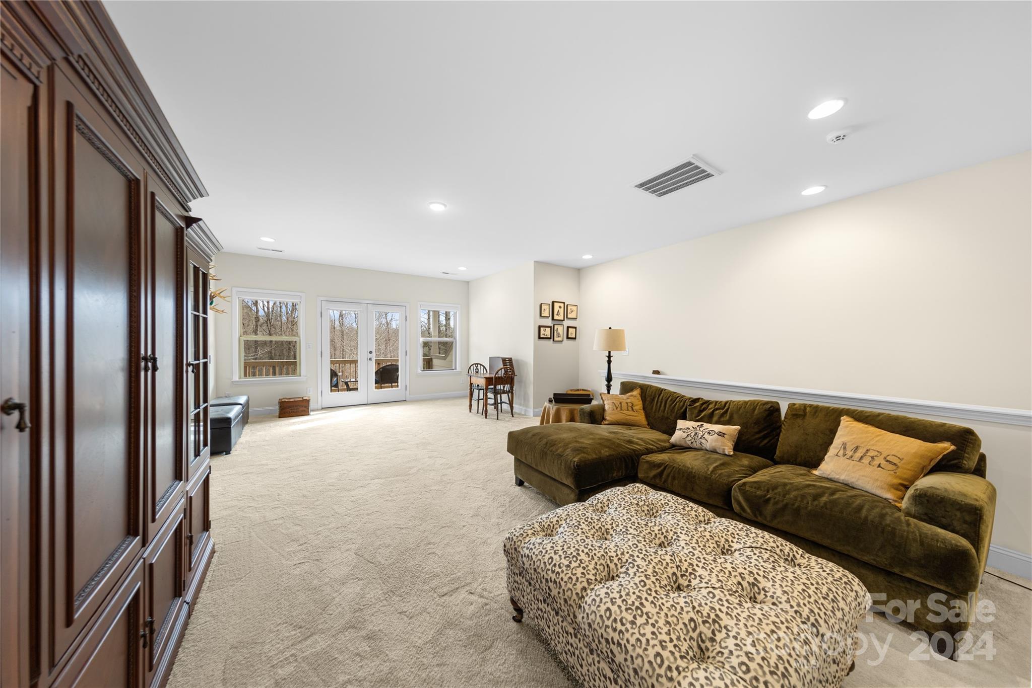 Holcomb Woods - Residential