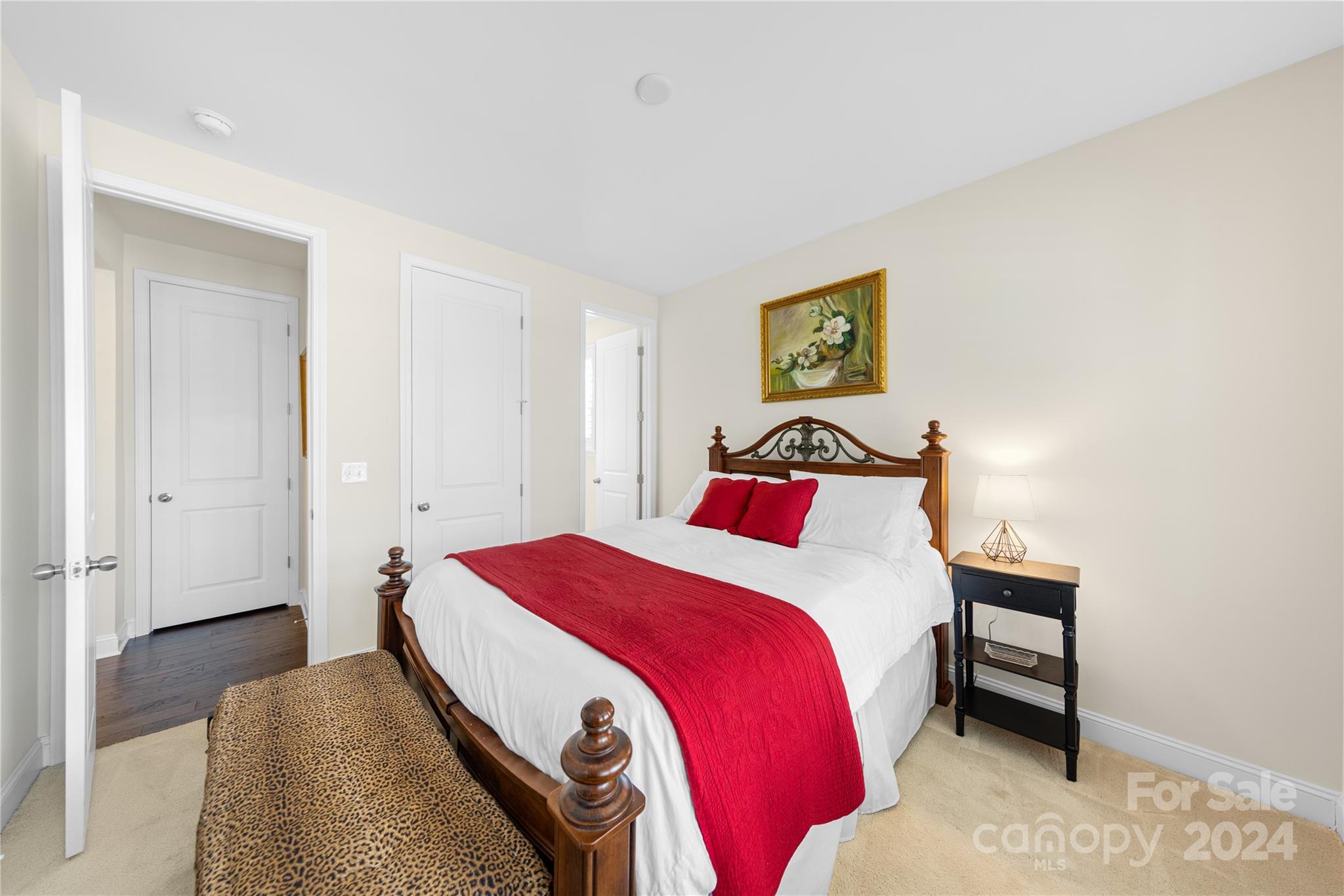 Holcomb Woods - Residential