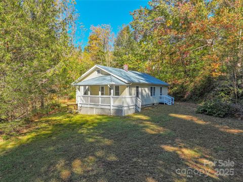 96 Thompson Road Spruce Pine NC 28777
