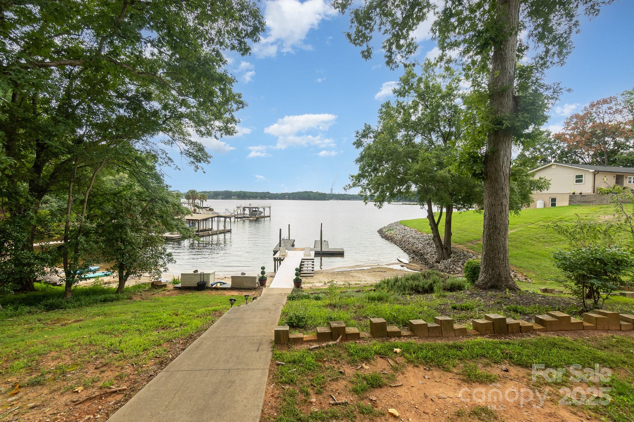 109 Summersong Lane
