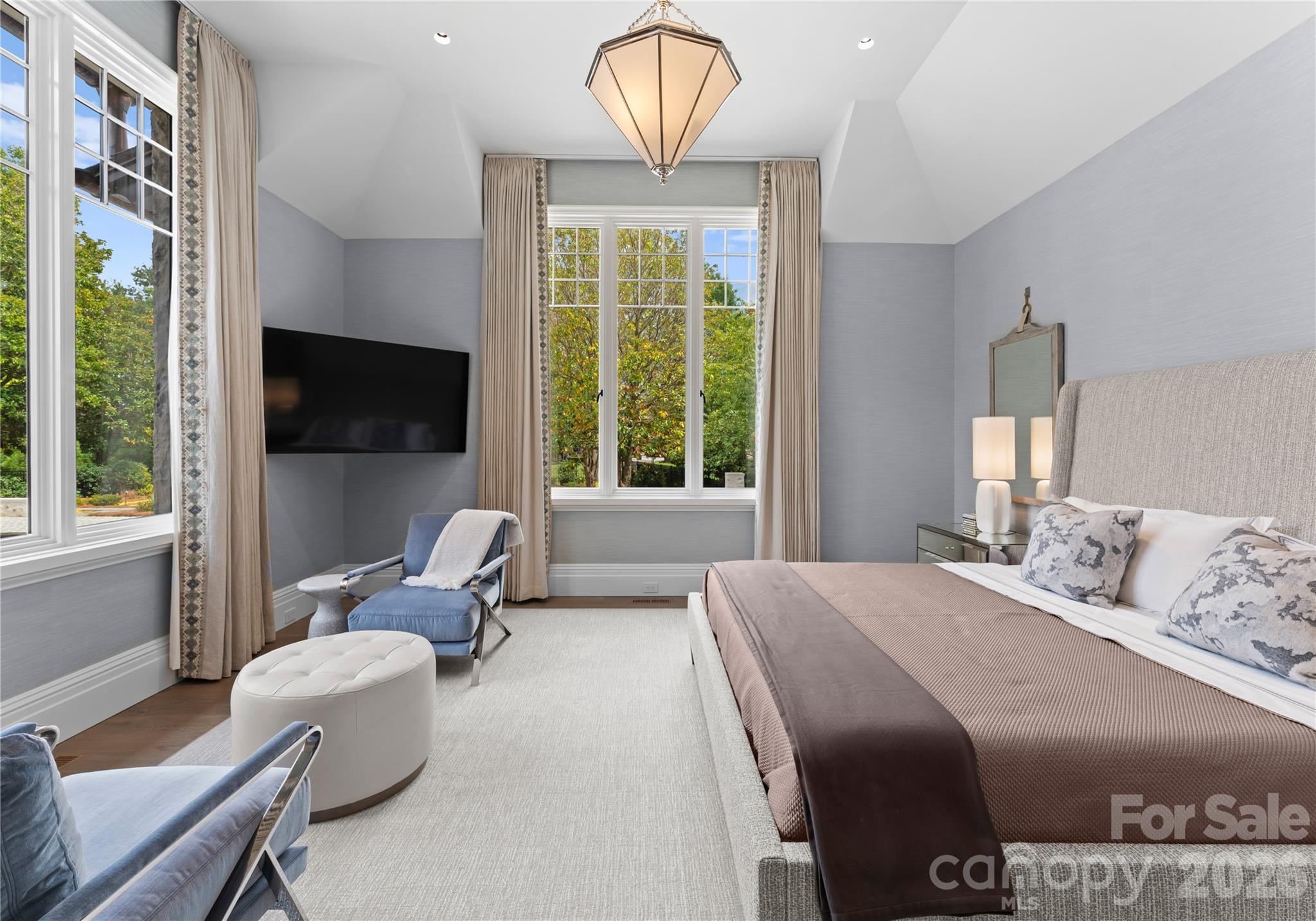 The Peninsula - Residential