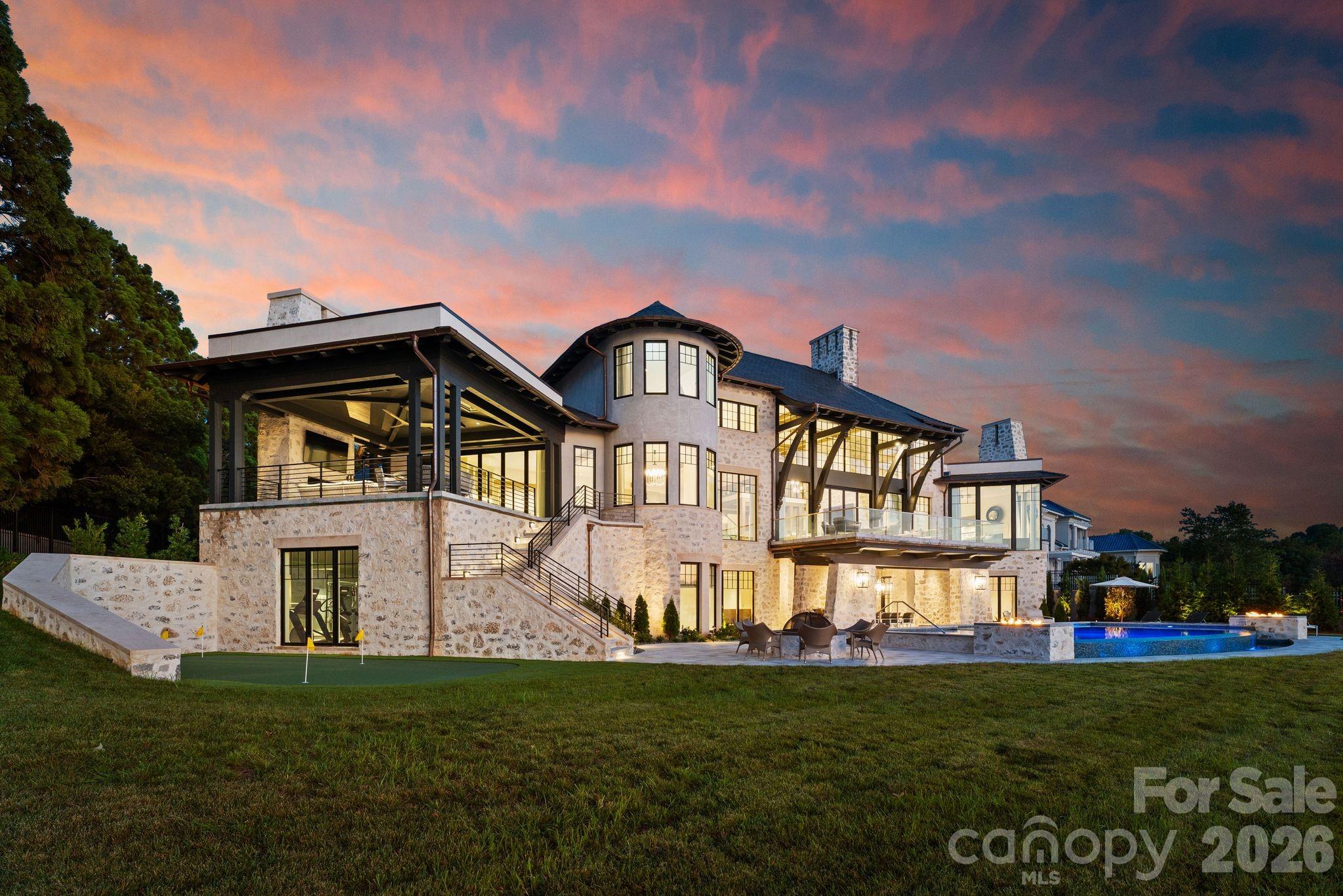 The Peninsula - Residential