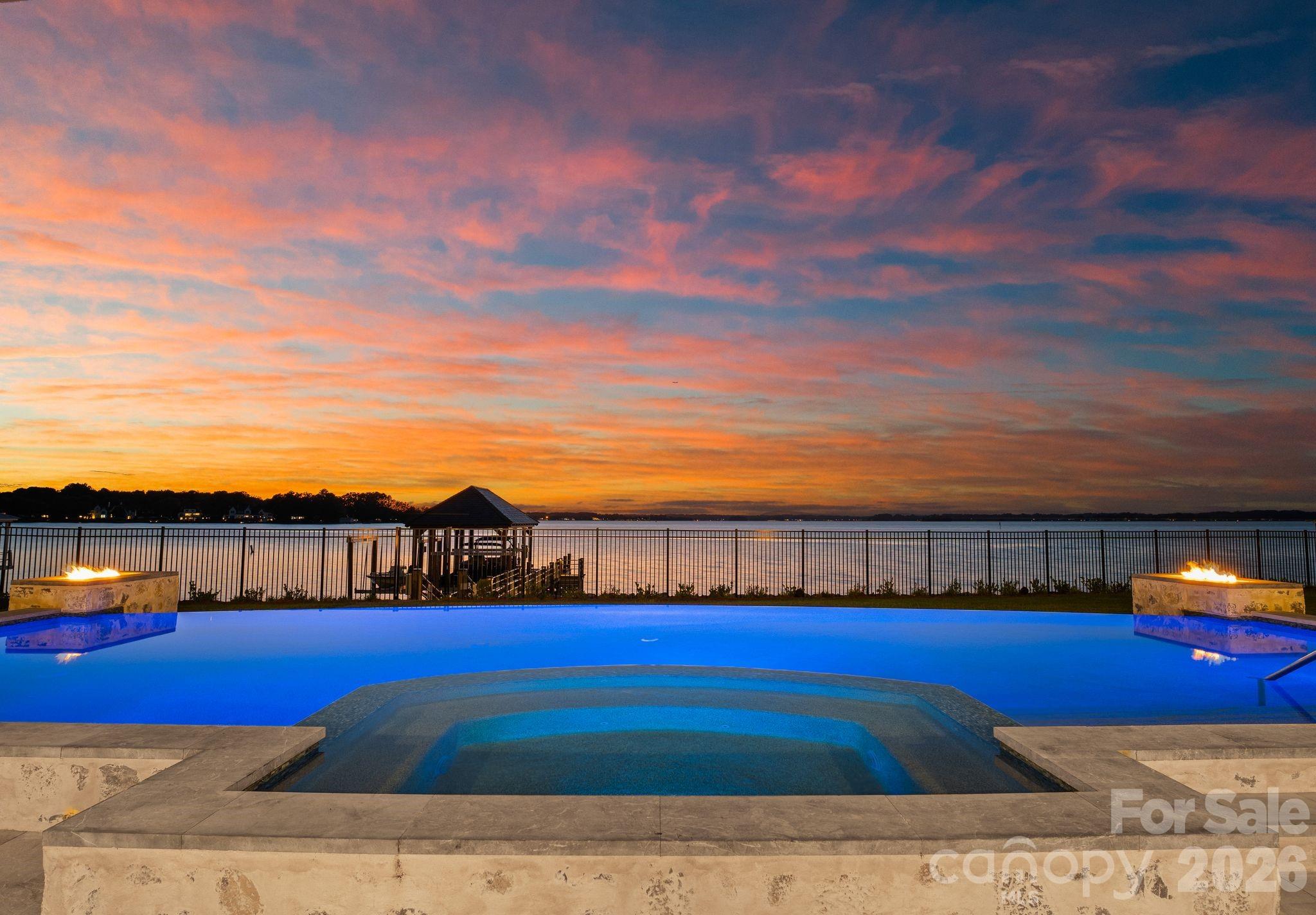 The Peninsula - Residential