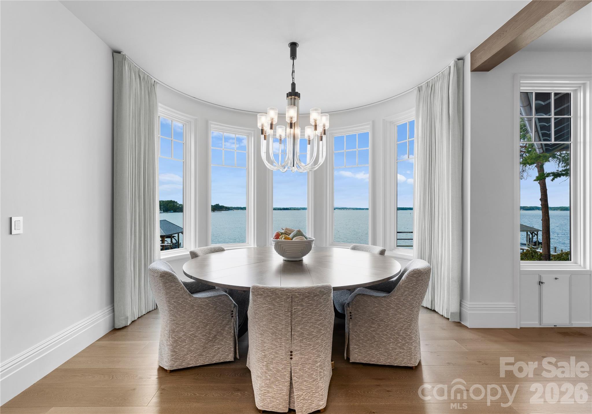 The Peninsula - Residential