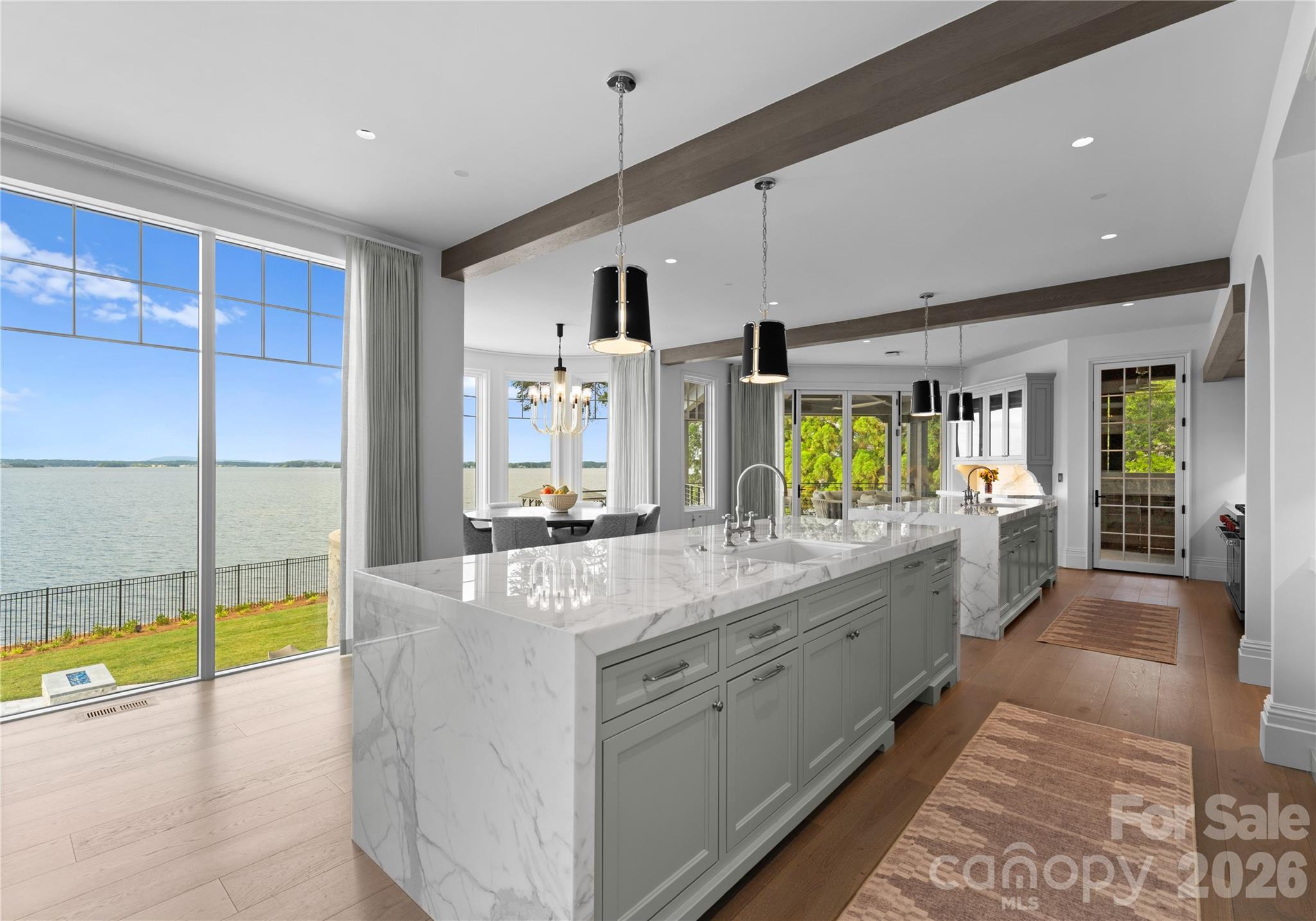 The Peninsula - Residential