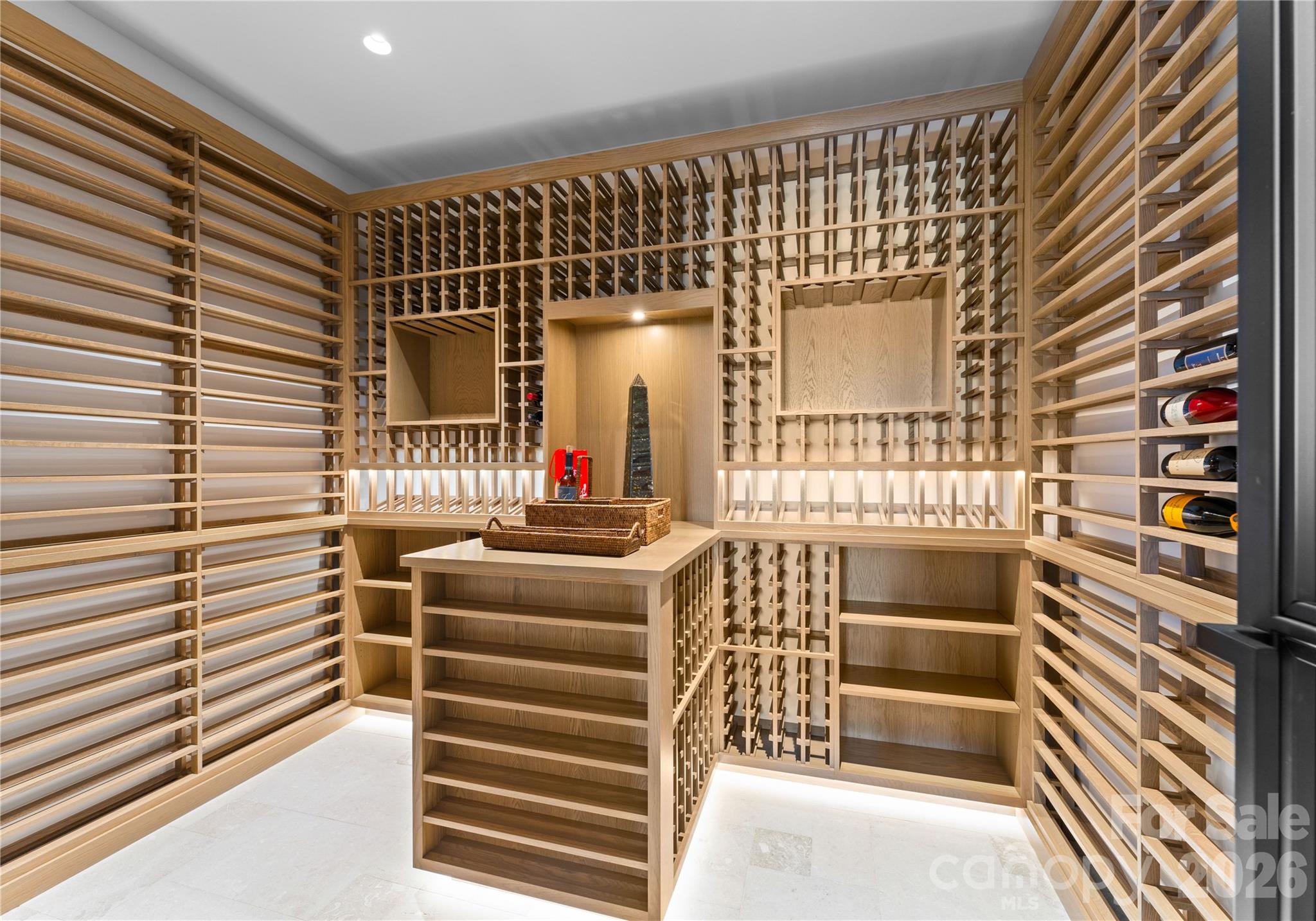 The Peninsula - Residential