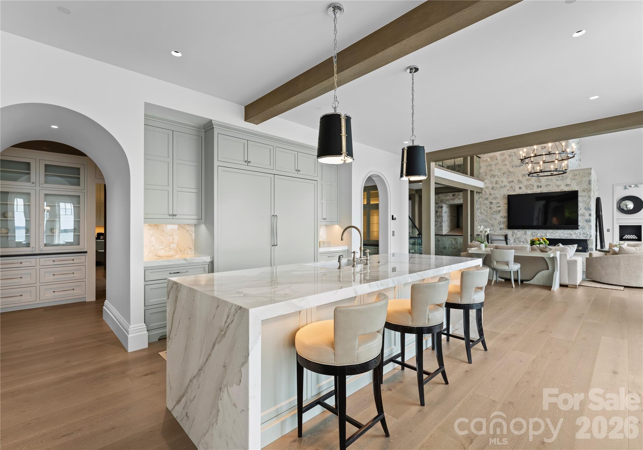 The Peninsula - Residential