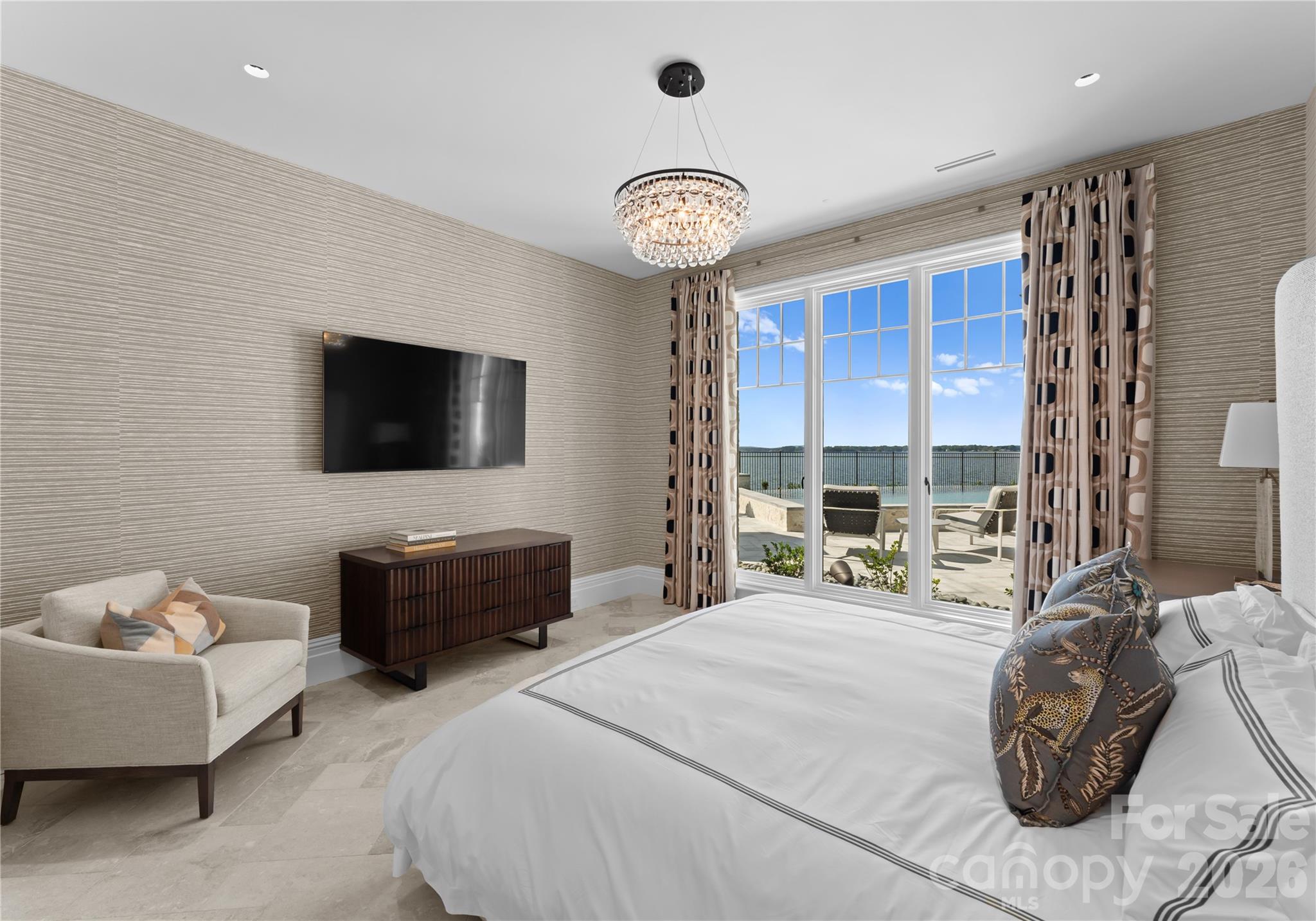 The Peninsula - Residential