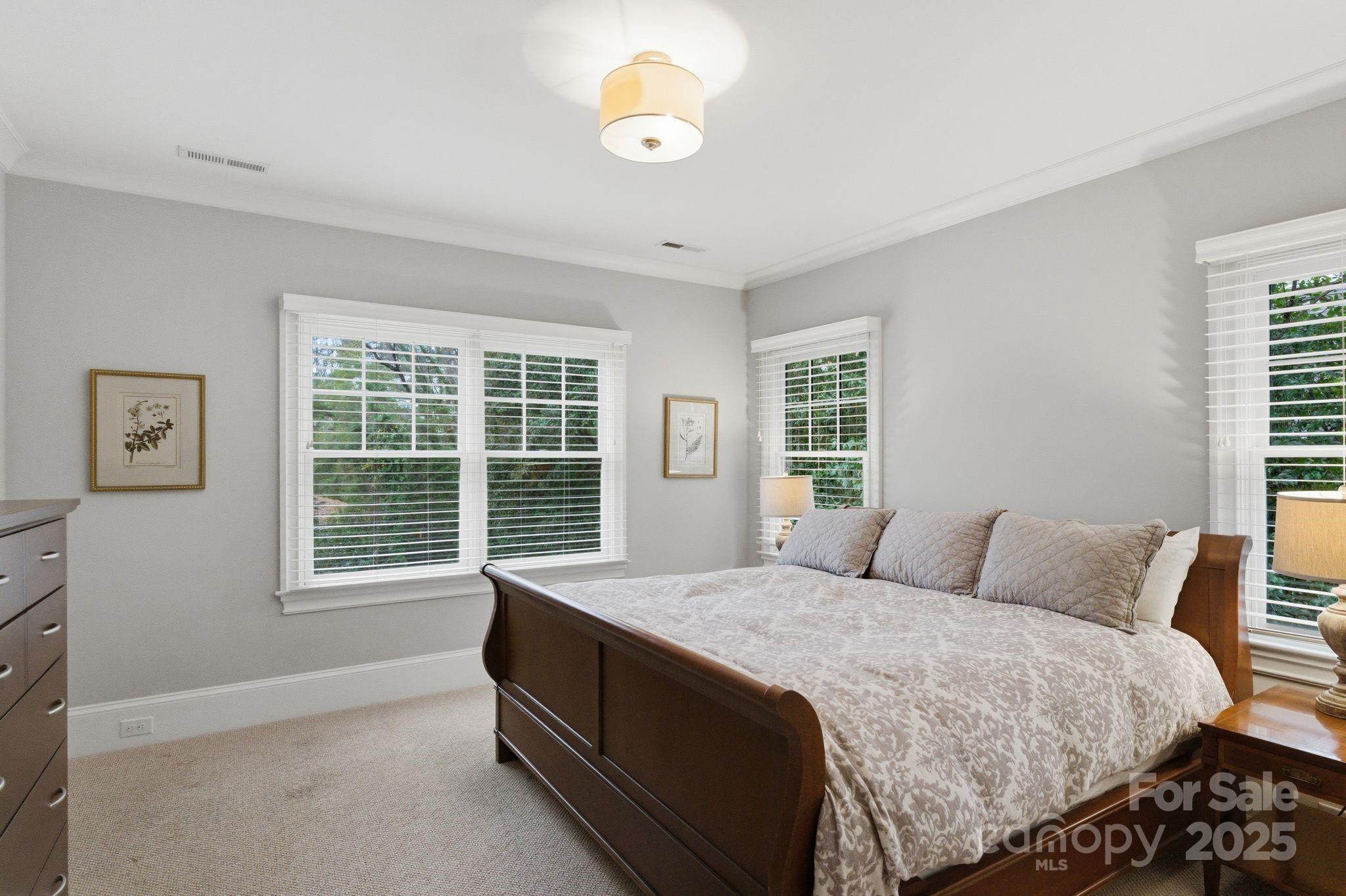 Charlotte, North Carolina 28211, United States, 5 Bedrooms Bedrooms, ,5 BathroomsBathrooms,Residential,Active,251927