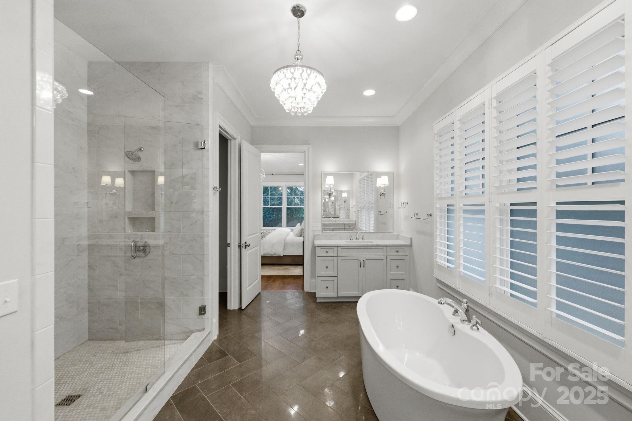 Charlotte, North Carolina 28211, United States, 5 Bedrooms Bedrooms, ,5 BathroomsBathrooms,Residential,Active,251927