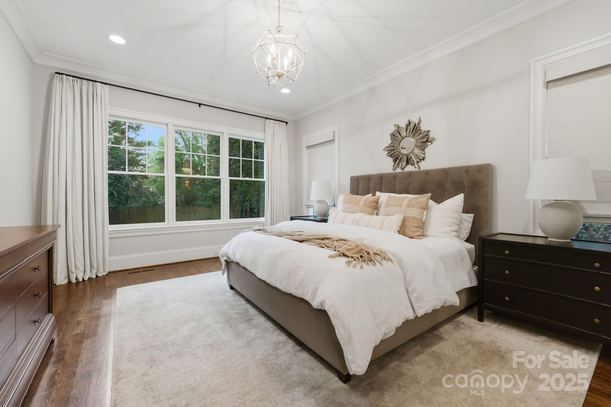 Charlotte, North Carolina 28211, United States, 5 Bedrooms Bedrooms, ,5 BathroomsBathrooms,Residential,Active,251927