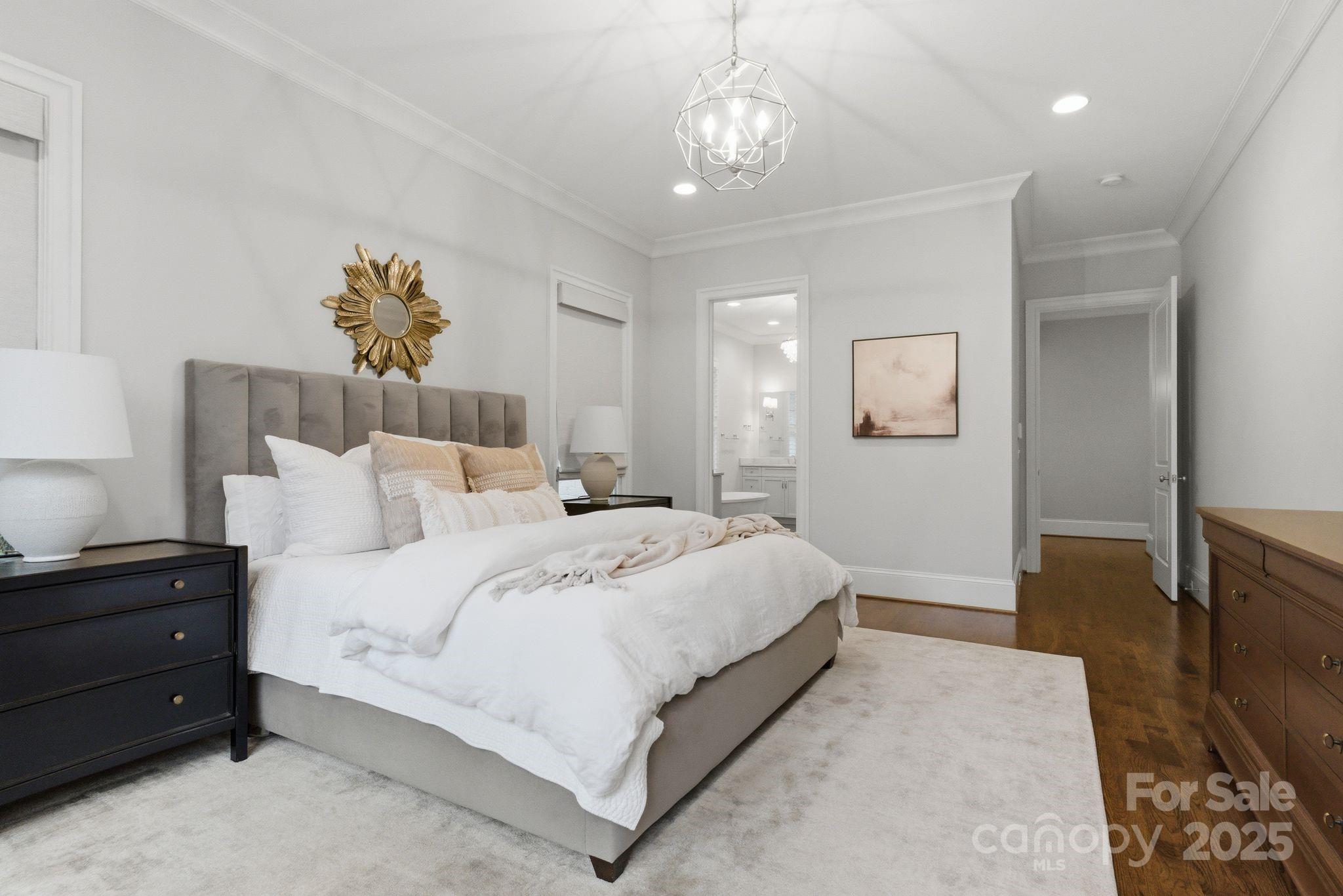 Charlotte, North Carolina 28211, United States, 5 Bedrooms Bedrooms, ,5 BathroomsBathrooms,Residential,Active,251927