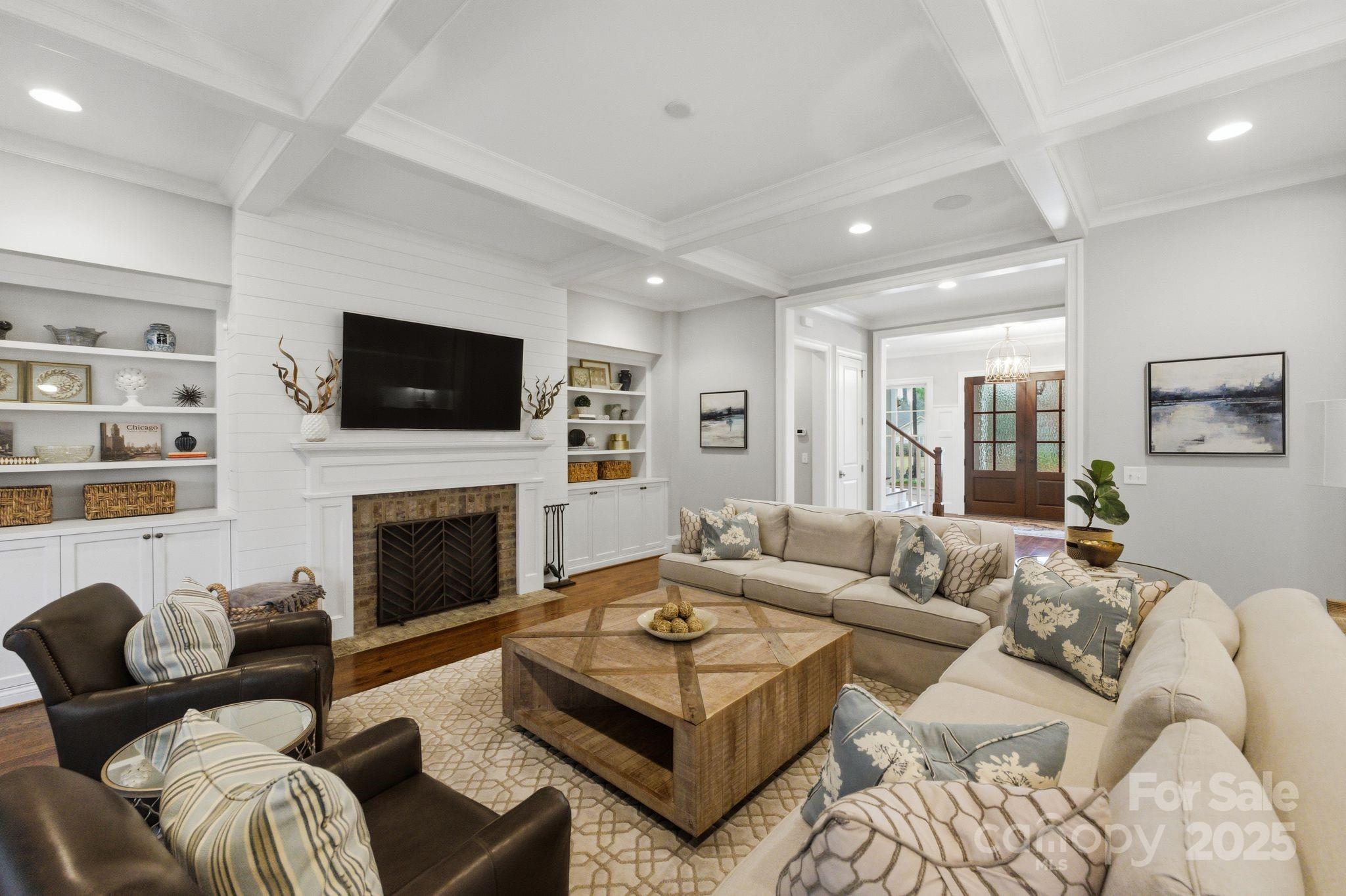 Charlotte, North Carolina 28211, United States, 5 Bedrooms Bedrooms, ,5 BathroomsBathrooms,Residential,Active,251927