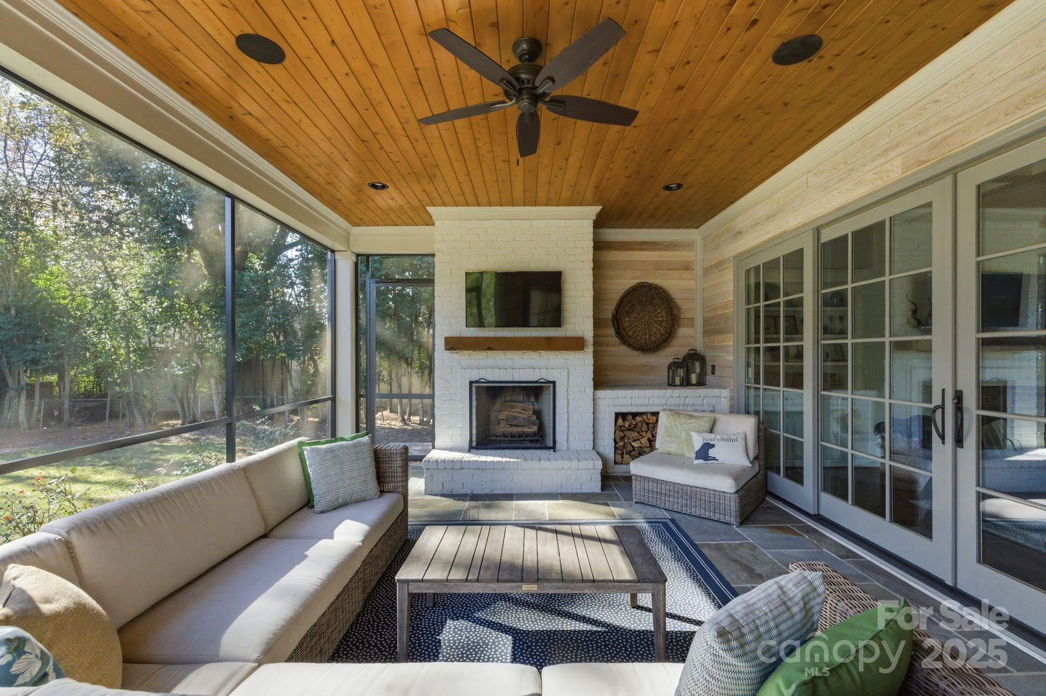 Charlotte, North Carolina 28211, United States, 5 Bedrooms Bedrooms, ,5 BathroomsBathrooms,Residential,Active,251927