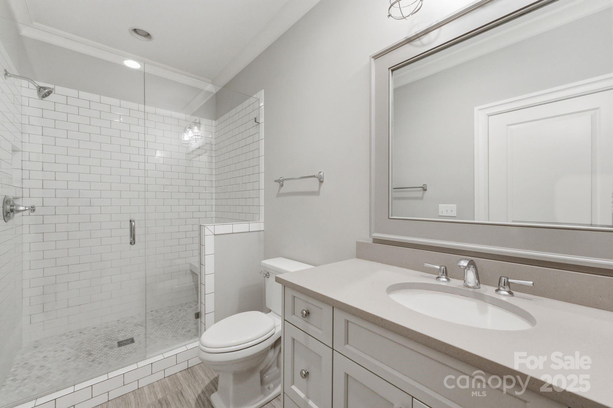 Charlotte, North Carolina 28211, United States, 5 Bedrooms Bedrooms, ,5 BathroomsBathrooms,Residential,Active,251927