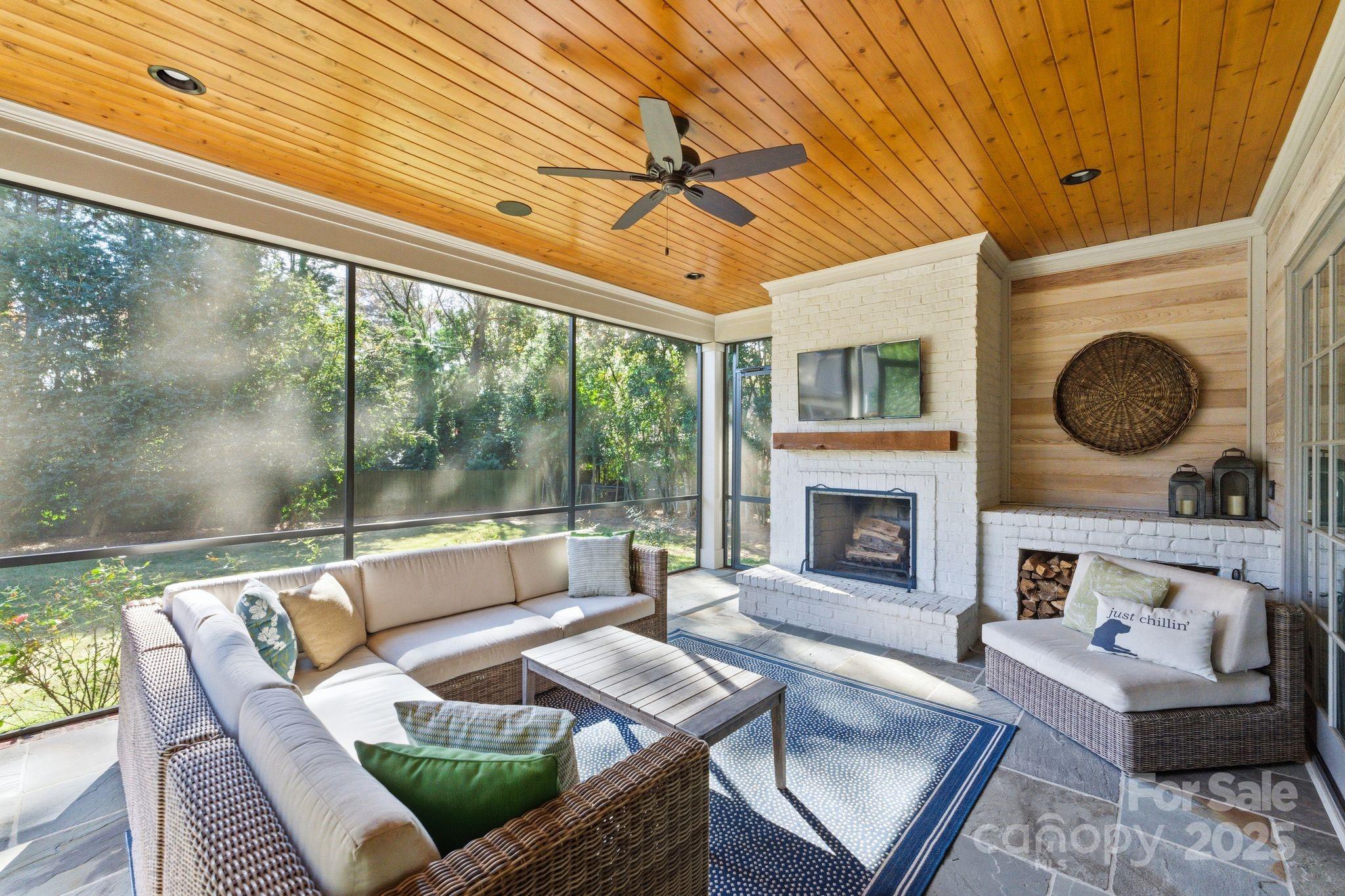 Charlotte, North Carolina 28211, United States, 5 Bedrooms Bedrooms, ,5 BathroomsBathrooms,Residential,Active,251927