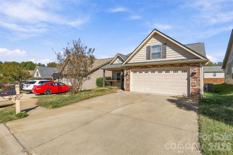 Photo of 357 Robin Helton Drive, Boiling Springs, SC 29316 (MLS # 4437319)