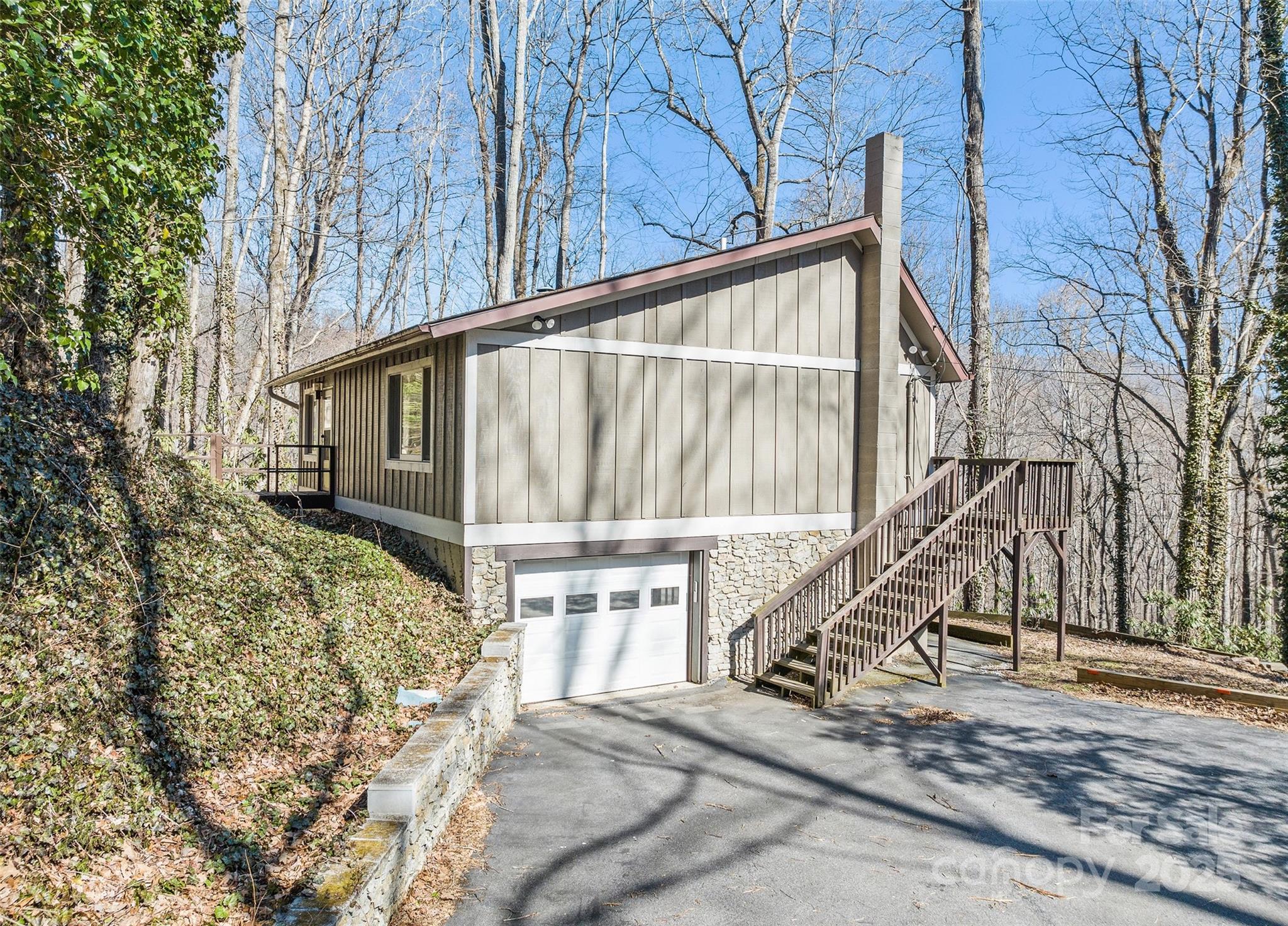 662 Locust Drive