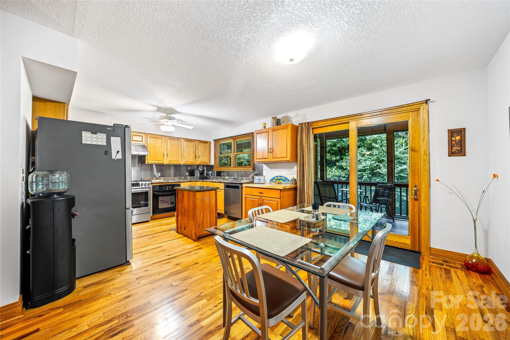 464 Governors View Road