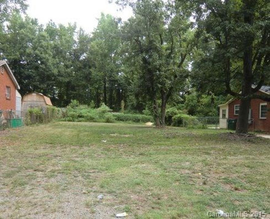 Nice .21 acre lot located in Greenbriar subdivision. Lot is located between two brick ranches, conveniently located just off Eastway Drive.