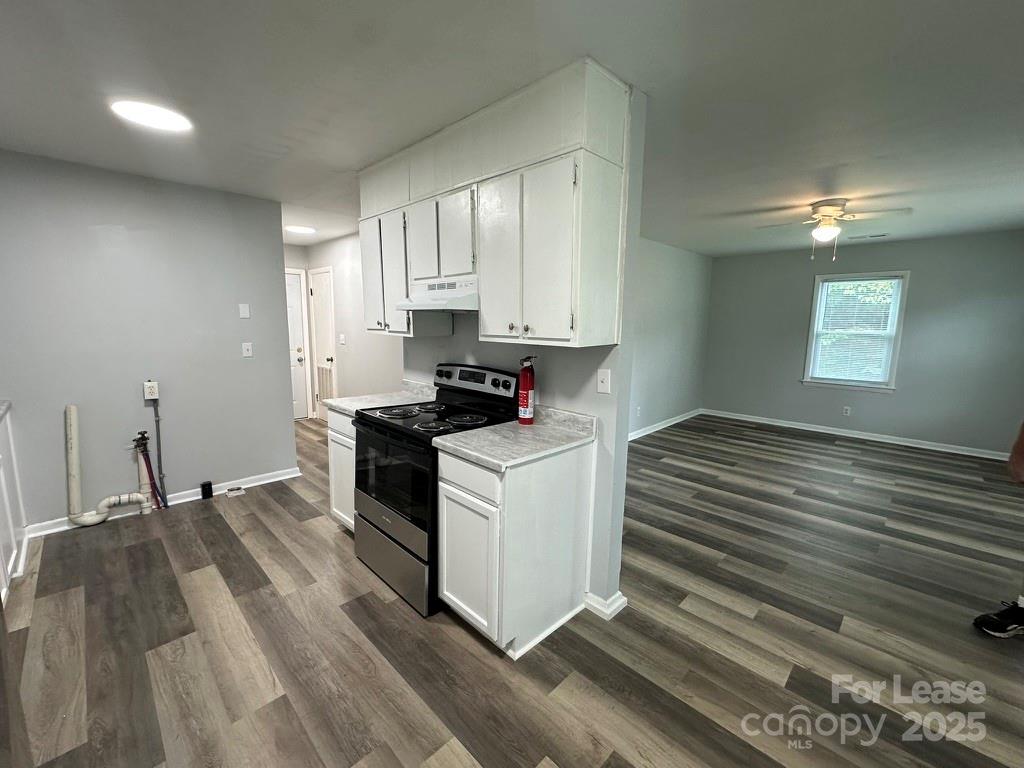 48708 Highway 52 Highway 17