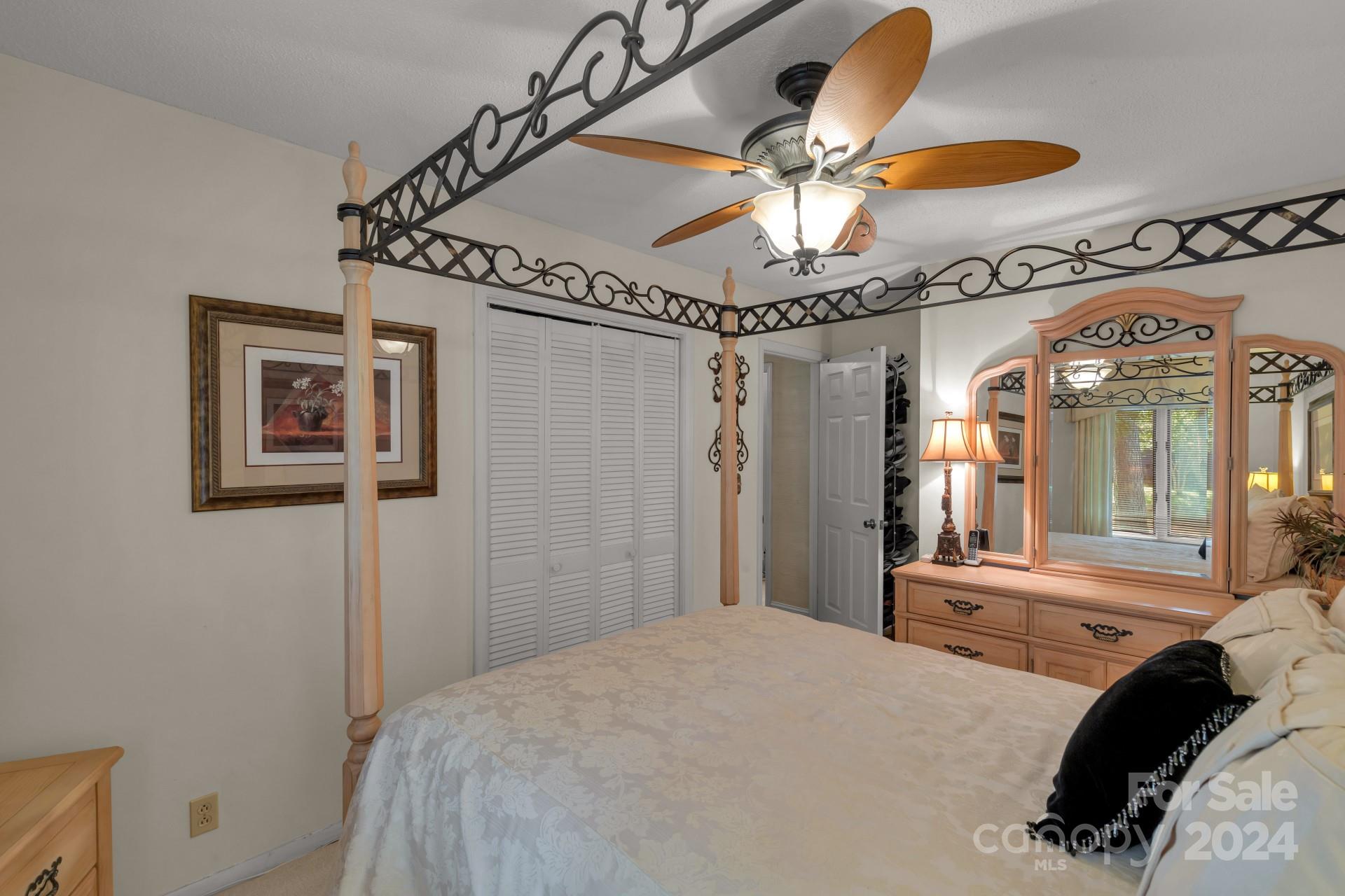 Tega Cay - Residential