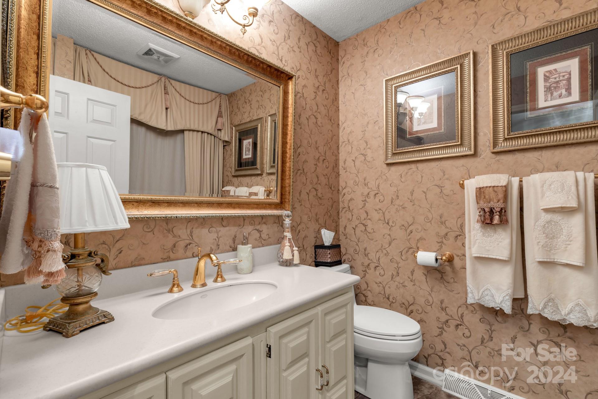 Tega Cay - Residential