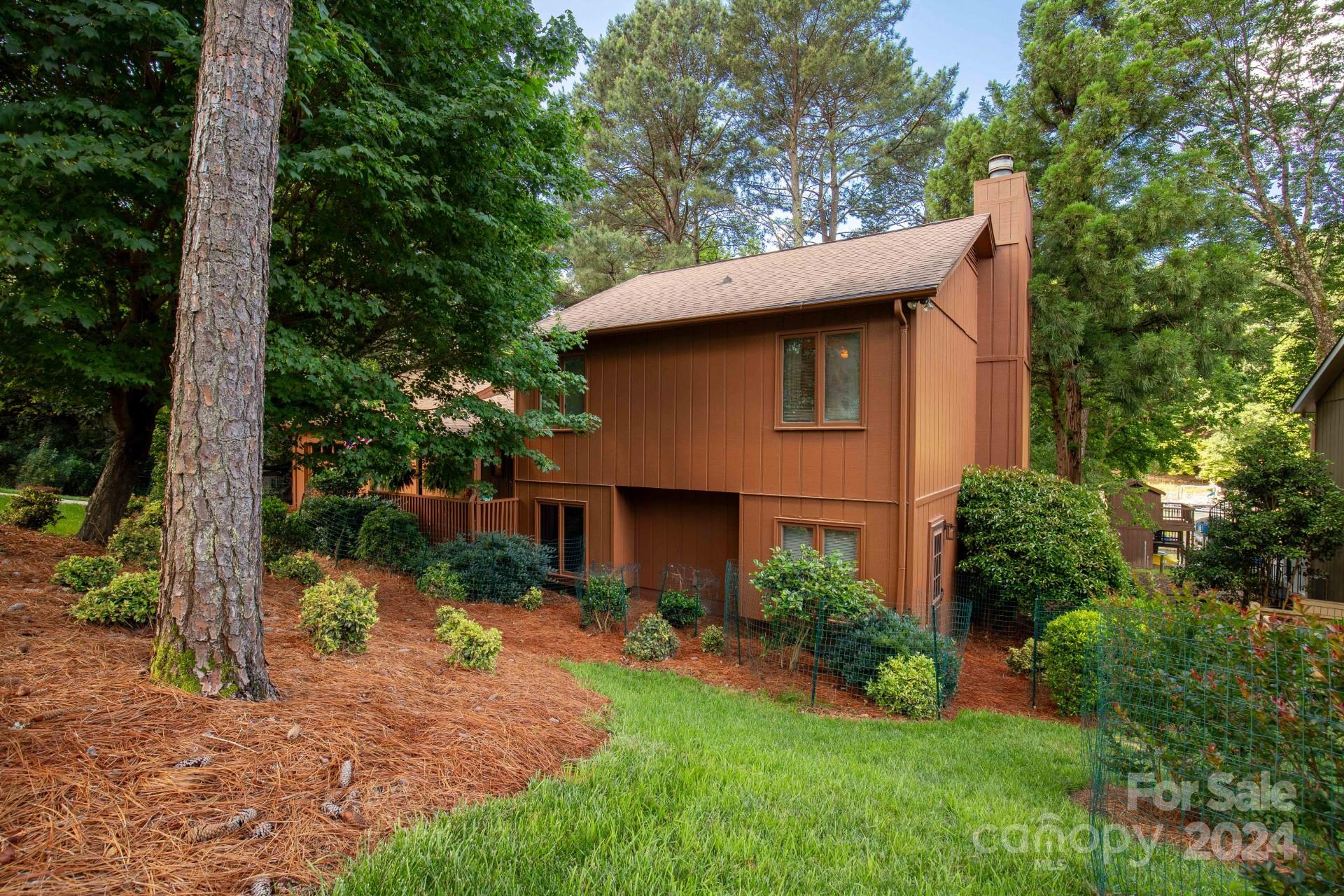 Tega Cay - Residential