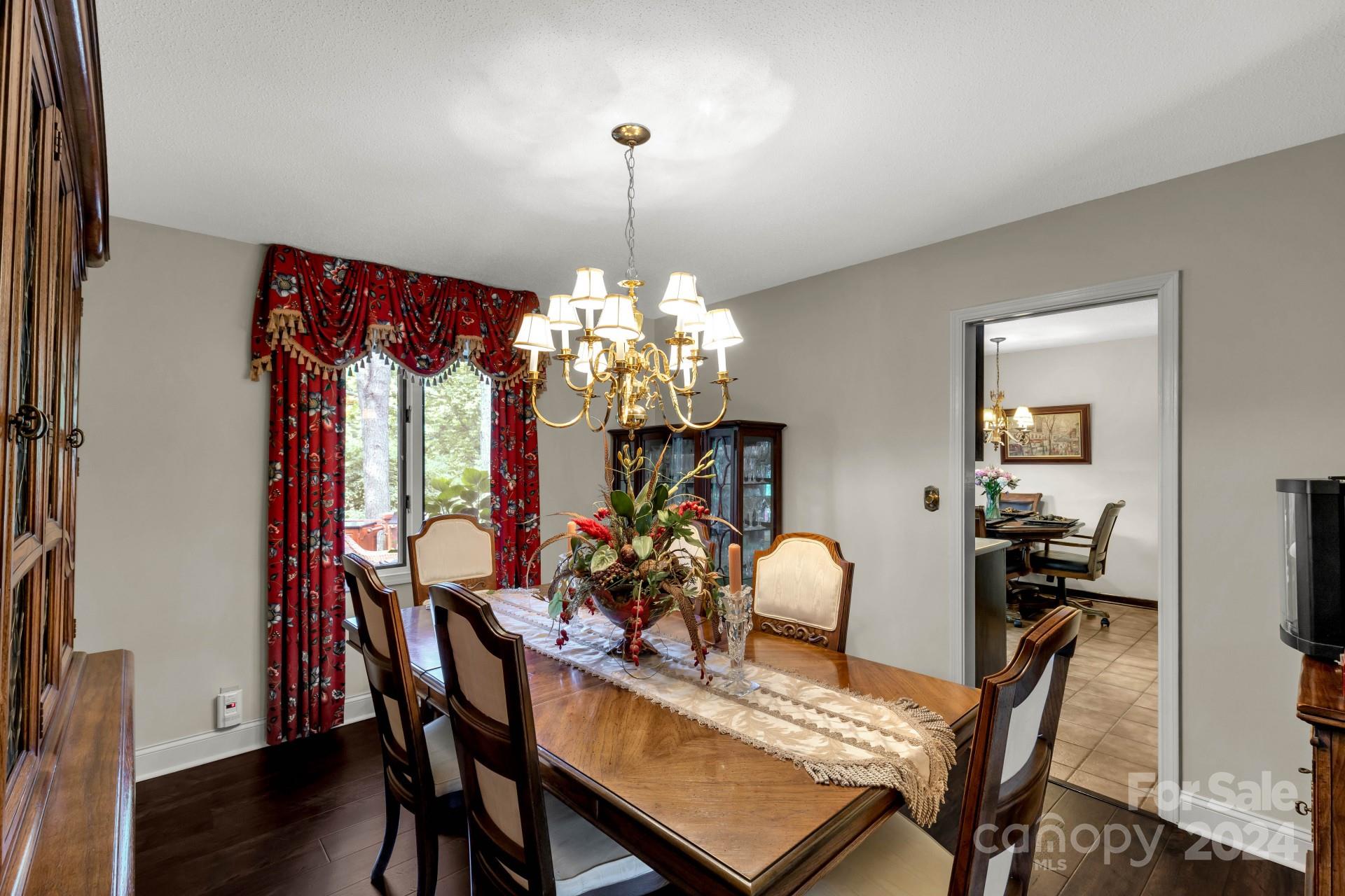 Tega Cay - Residential