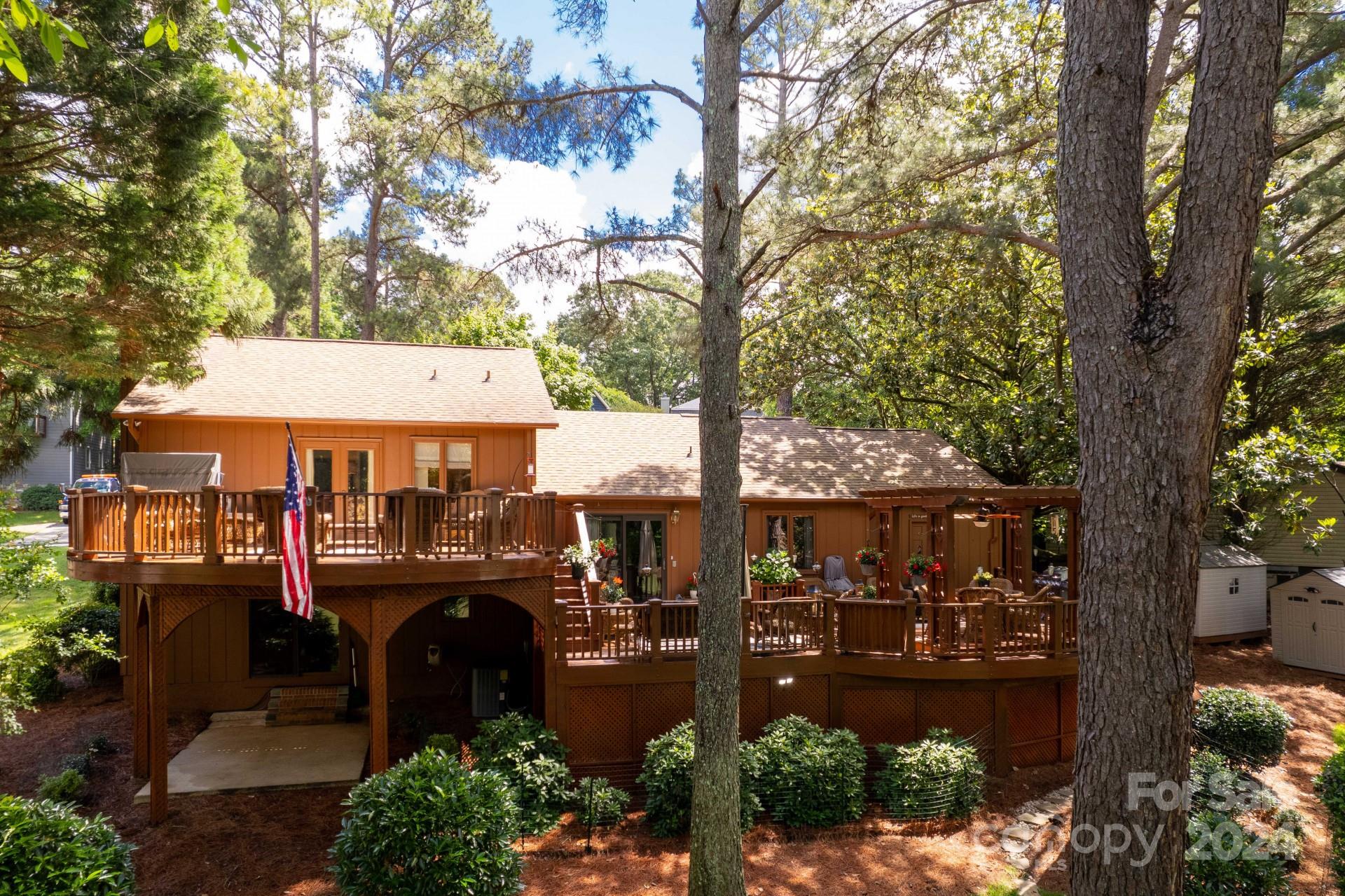 Tega Cay - Residential