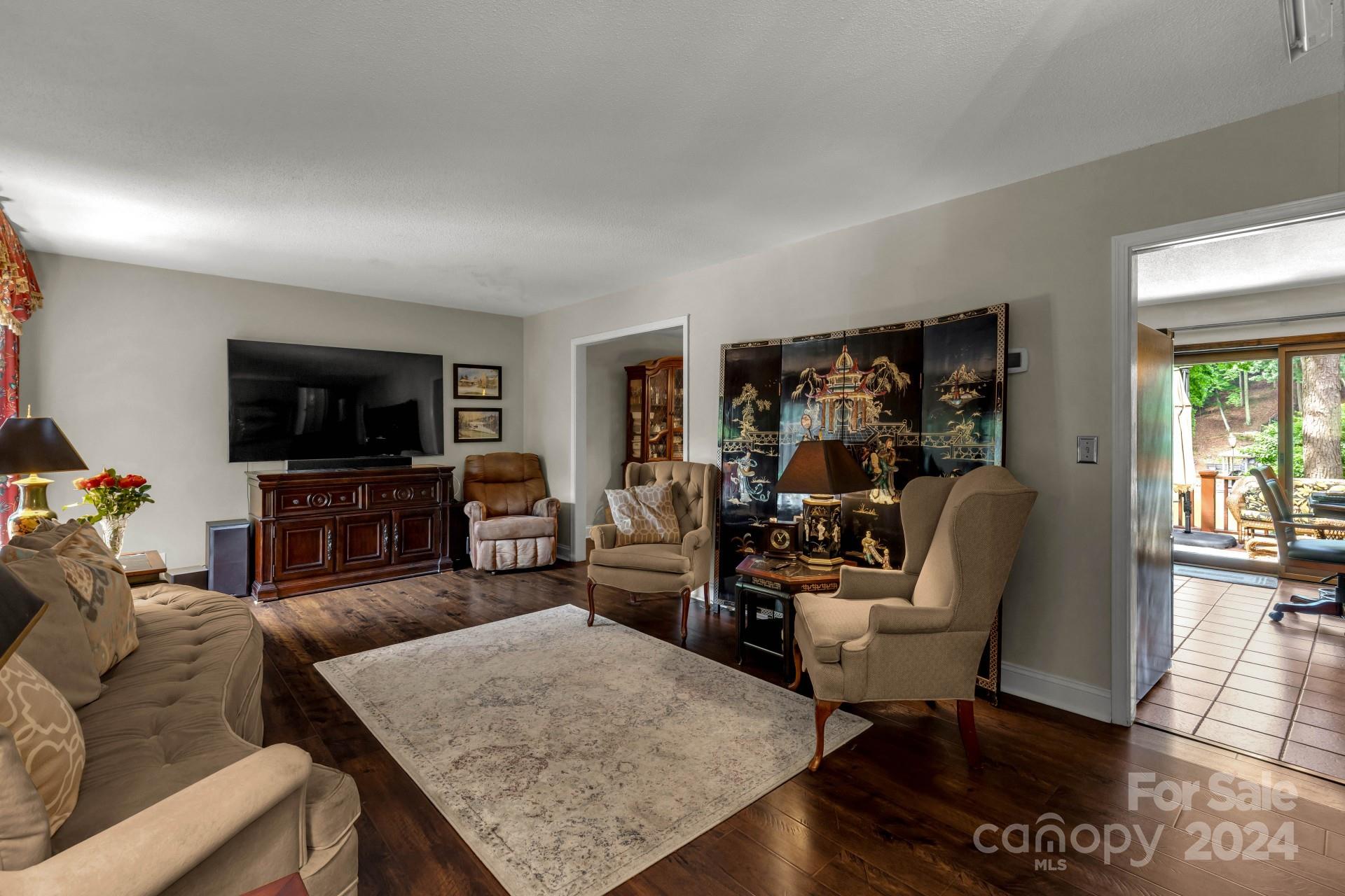 Tega Cay - Residential