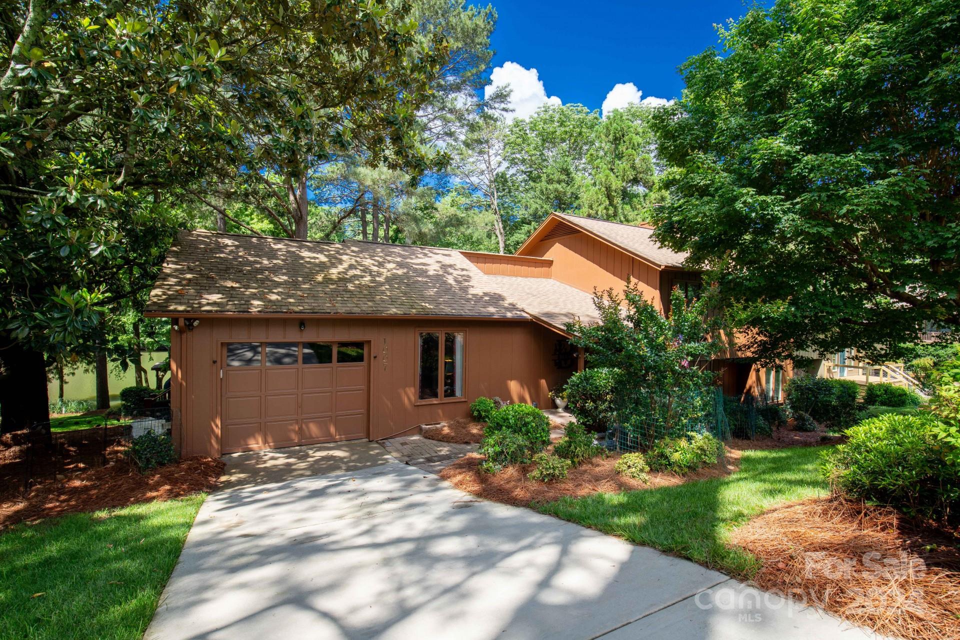 Tega Cay - Residential