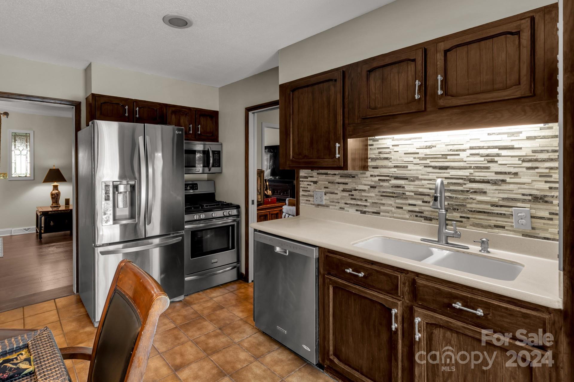 Tega Cay - Residential