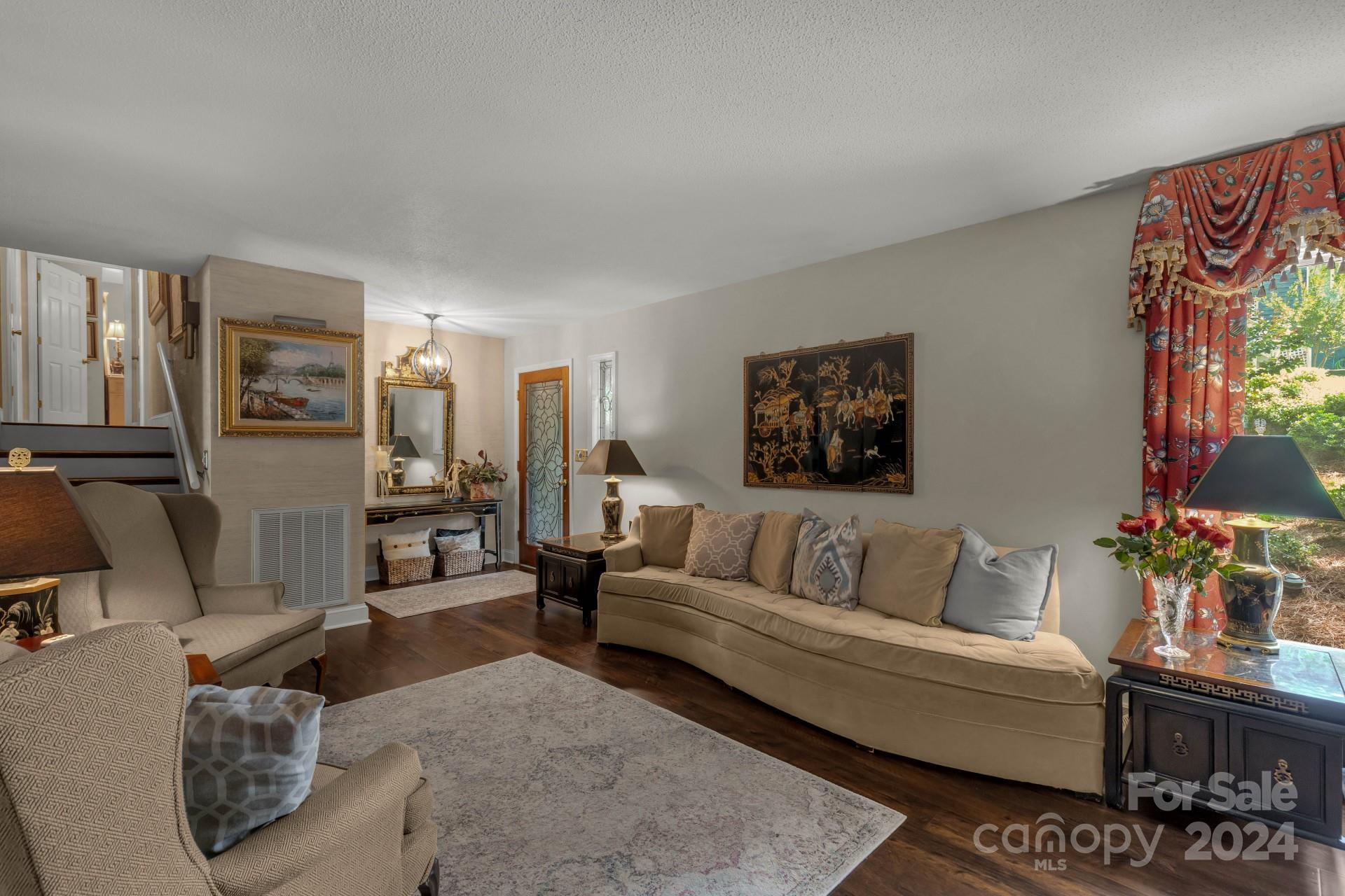 Tega Cay - Residential