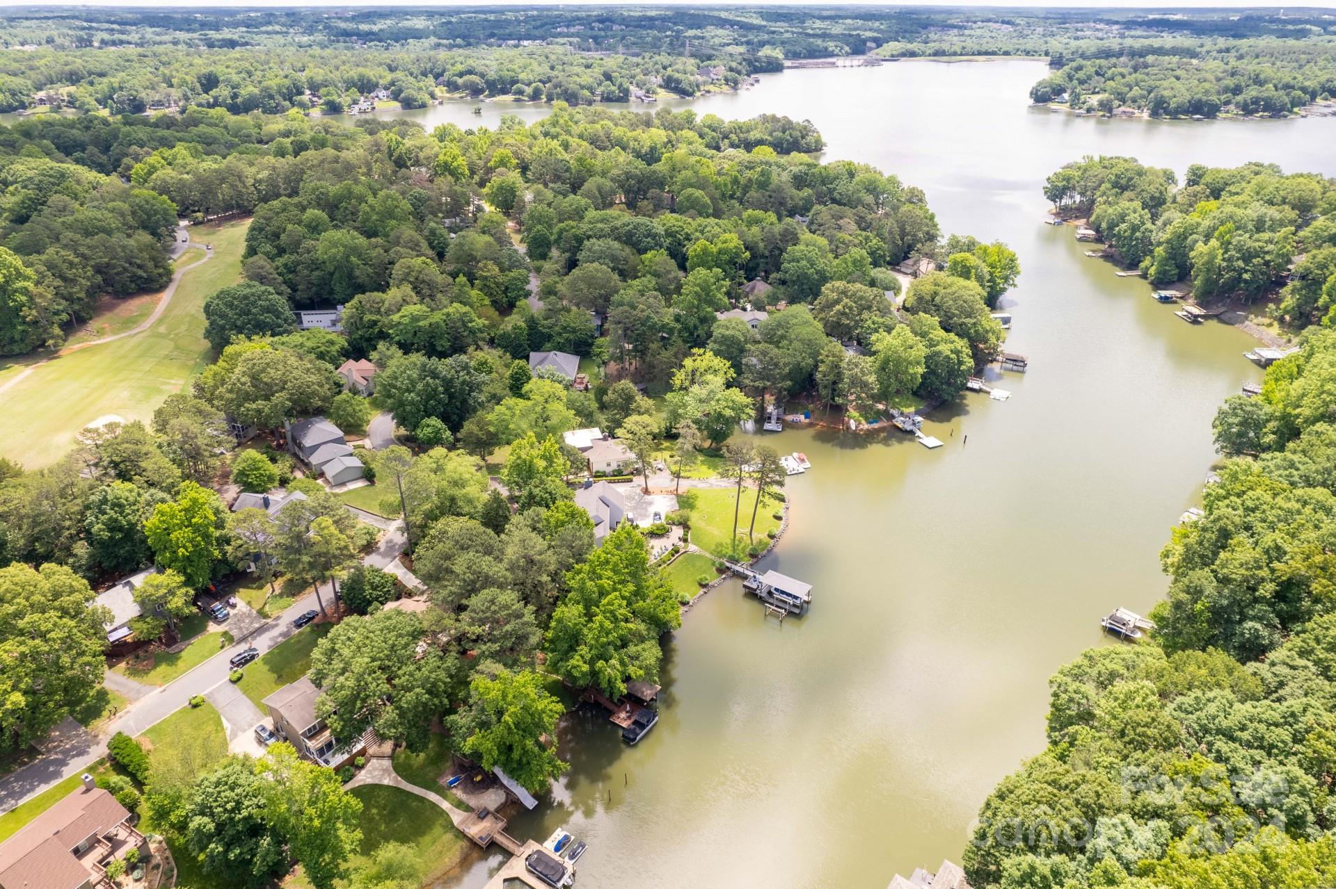 Tega Cay - Residential