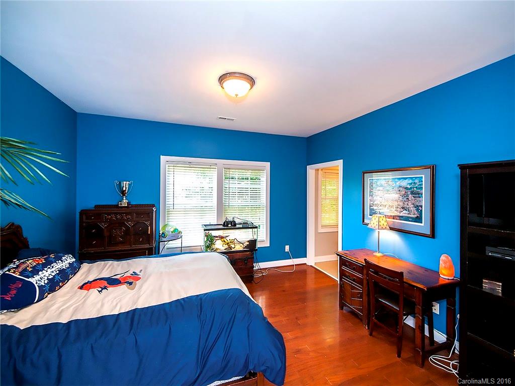 Lake shore - Residential