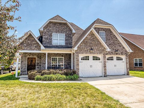 4562 Lanstone Court SW Concord NC 28027