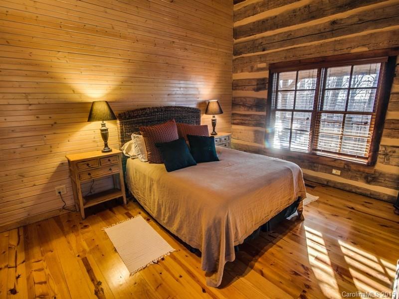 Pinnacle Falls - Residential