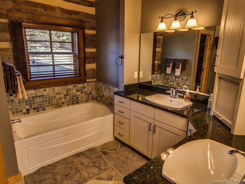 Pinnacle Falls - Residential