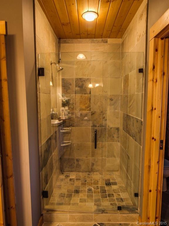 Pinnacle Falls - Residential