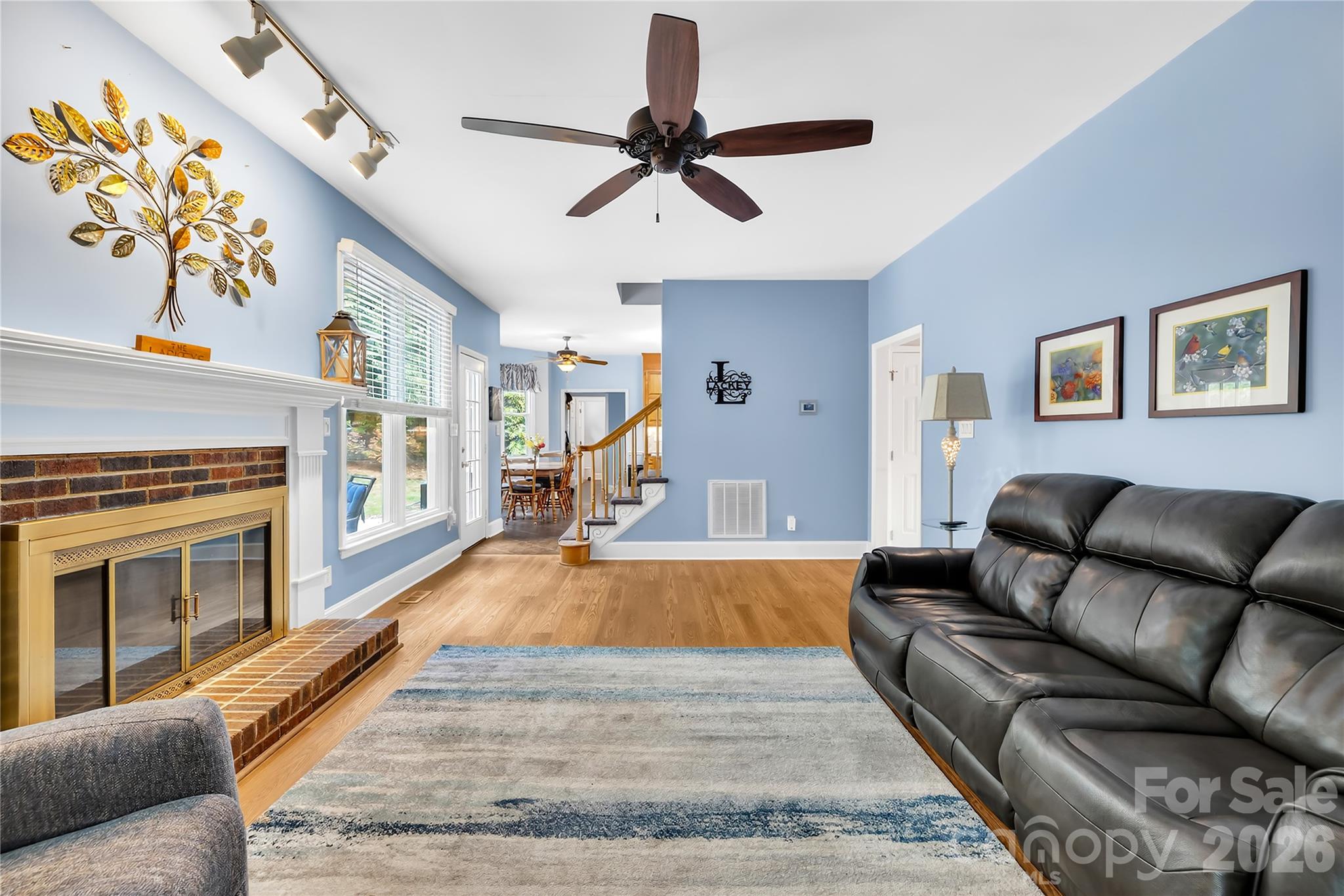 Red Oaks - Residential