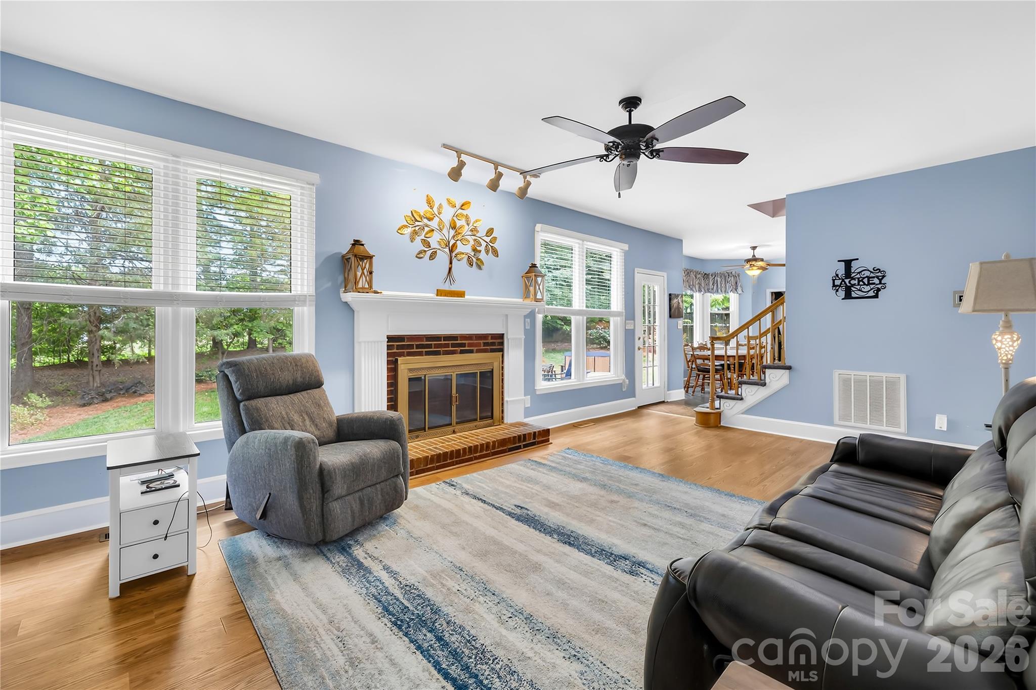 Red Oaks - Residential